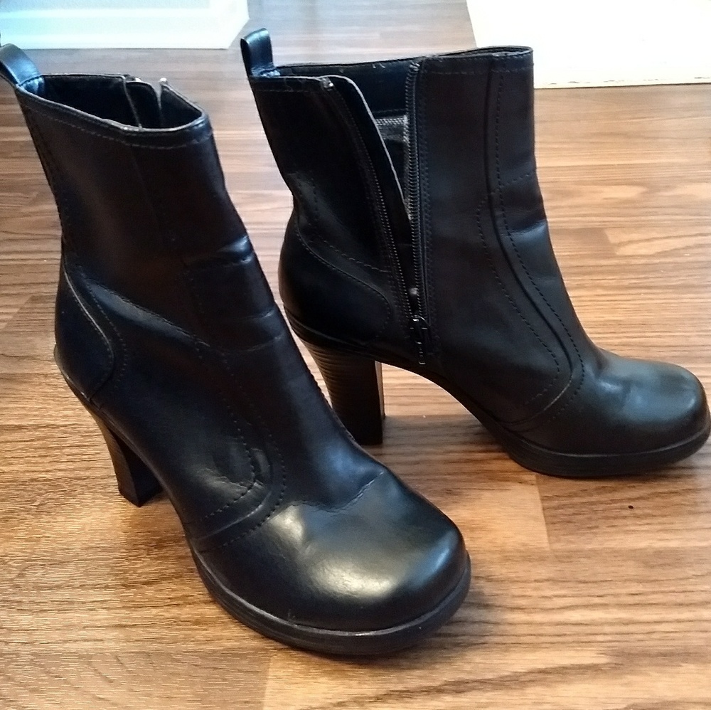 Mudd Faux Leather Ankle Boots